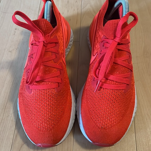 Nike Epic React Flyknit 2 'Chile - Picture 6 of 9